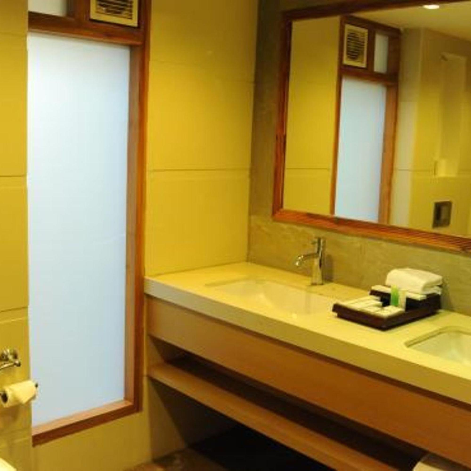 Holiday Resort & Spa A Unit Of S Poddar Group Gāndhīdhām 部屋 写真